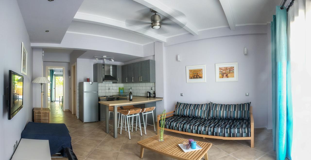 Villa Despina Green Suites 波利克罗诺 外观 照片