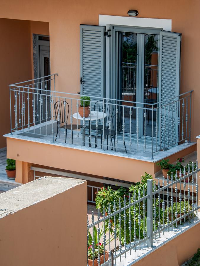 Villa Despina Green Suites 波利克罗诺 外观 照片